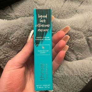 BRAND NEW THRIVE MASCARA